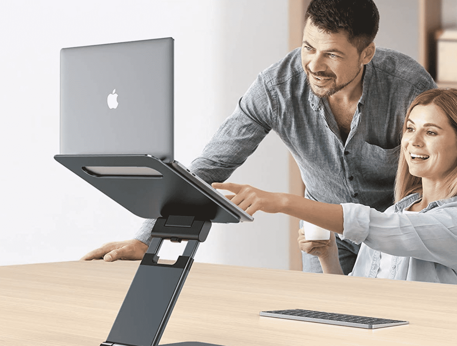 Read more about the article Proper Use of A Laptop Stand